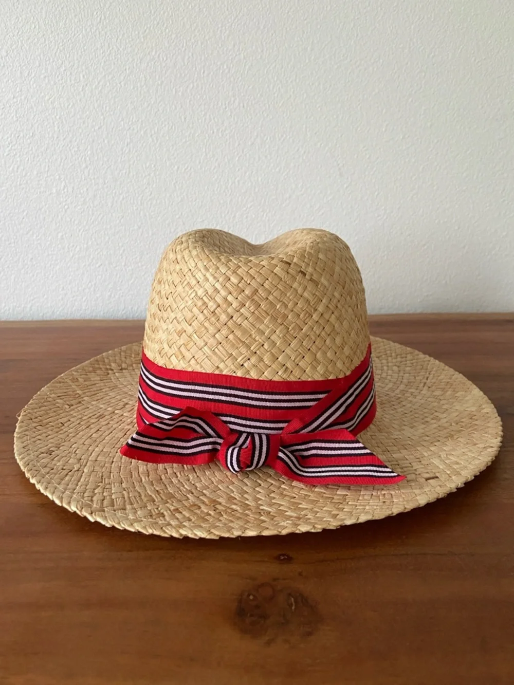 Forever 21 straw hat neutral tan woven summer hat with red ribbon band 57 cm M/L